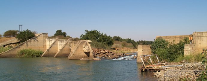 Flood damage to a weir in the Komati River